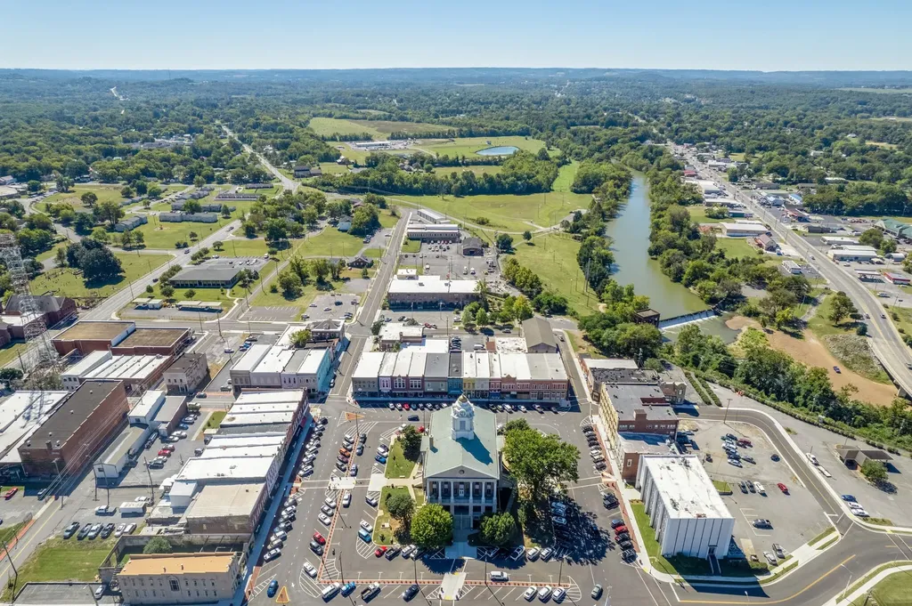 715 S Cannon Boulevard Shelbyville TN 37160