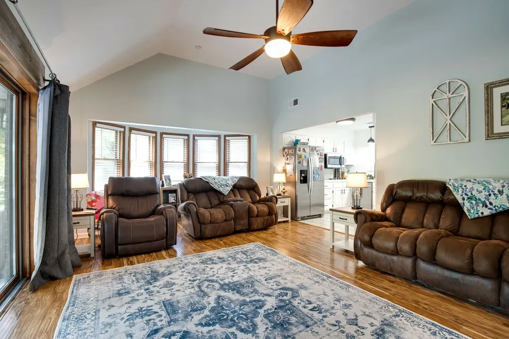 715 S Cannon Boulevard Shelbyville TN 37160