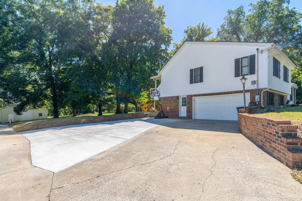 715 S Cannon Boulevard Shelbyville TN 37160