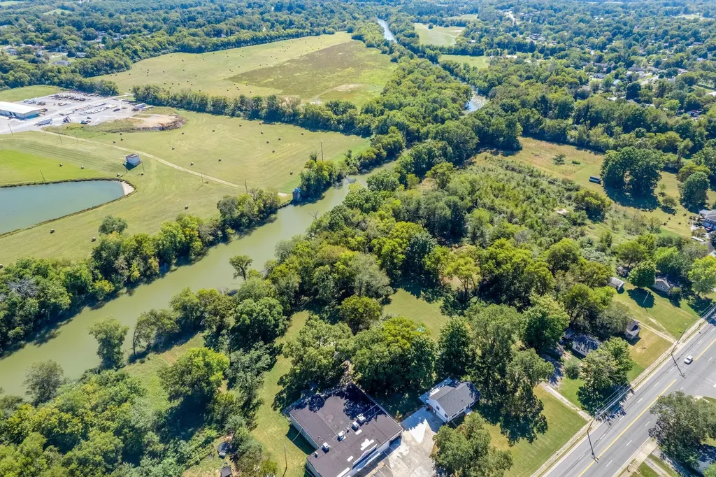 715 S Cannon Boulevard Shelbyville TN 37160