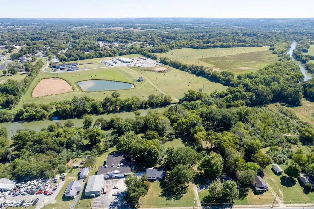 715 S Cannon Boulevard Shelbyville TN 37160