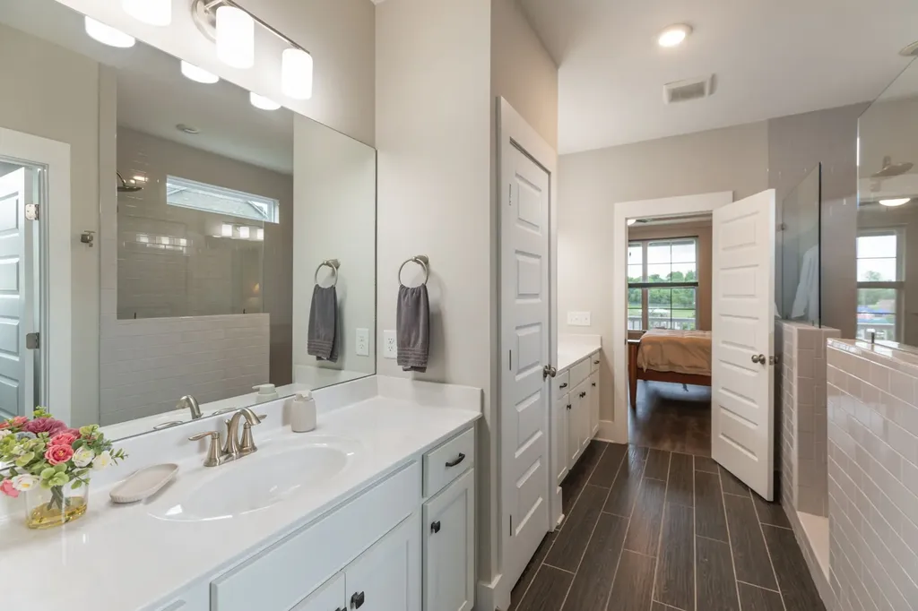 1024 Nave Court Nashville TN 37214
