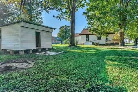 402 England St, E Cowan TN 37318