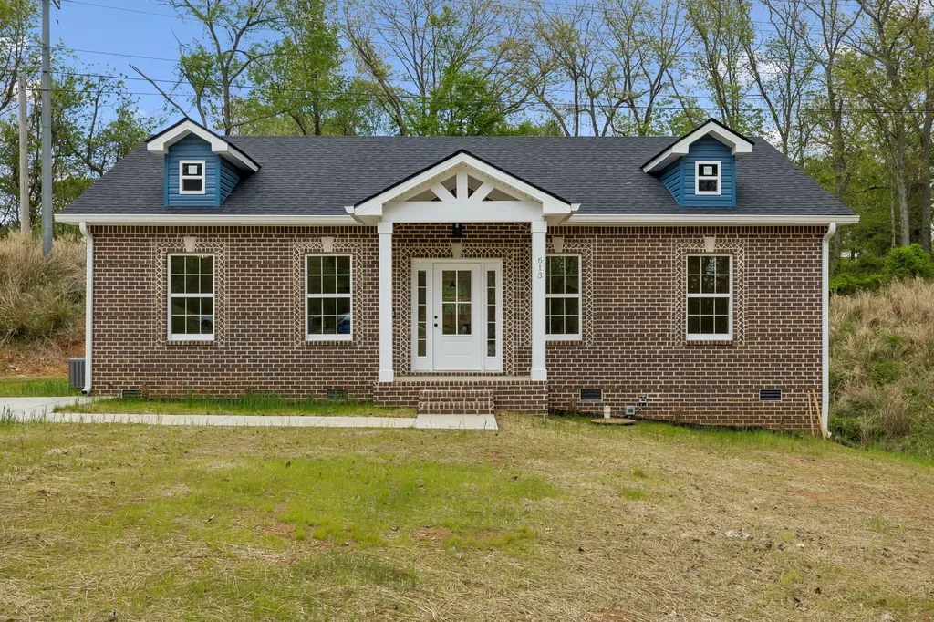 613 Hill Road Clarksville TN 37040