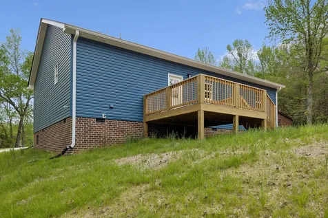 613 Hill Road Clarksville TN 37040