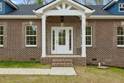 613 Hill Road Clarksville TN 37040