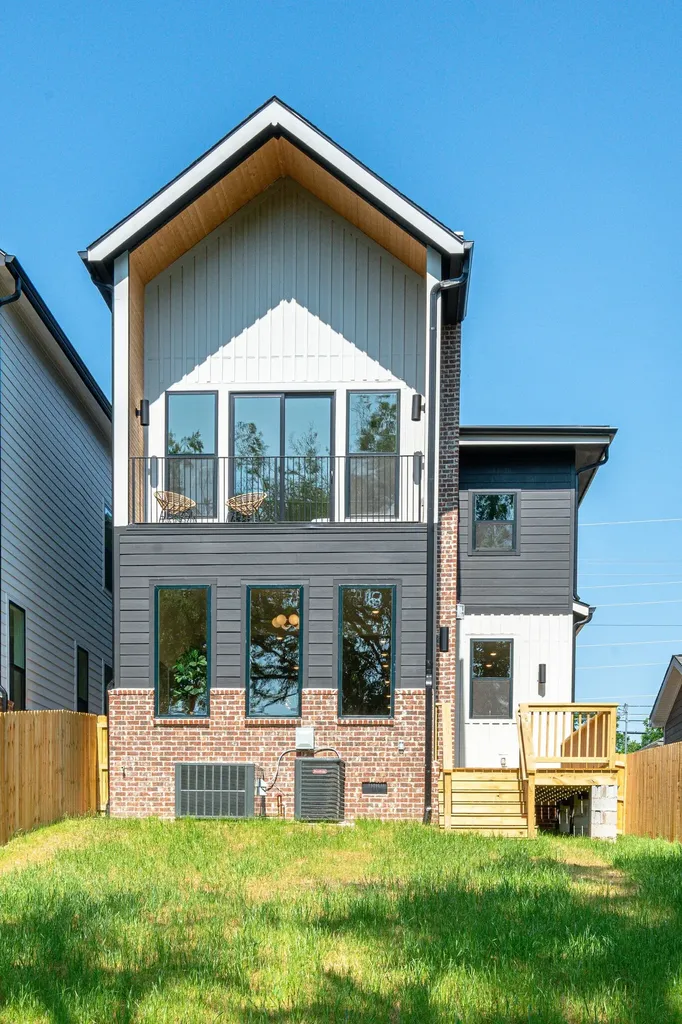 303B Riverside Drive Nashville TN 37206