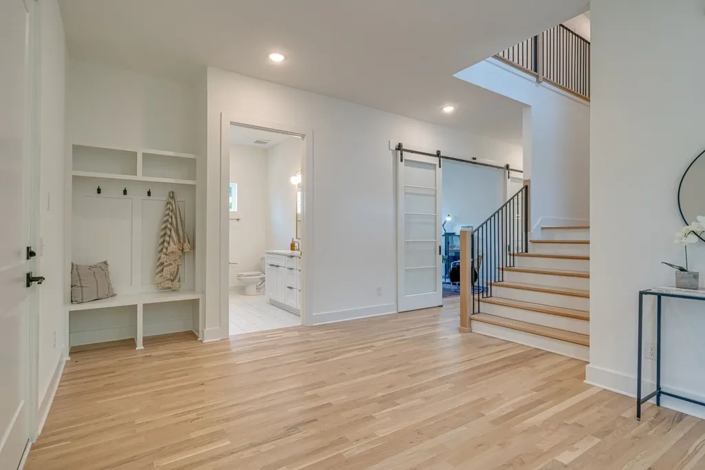 303B Riverside Drive Nashville TN 37206