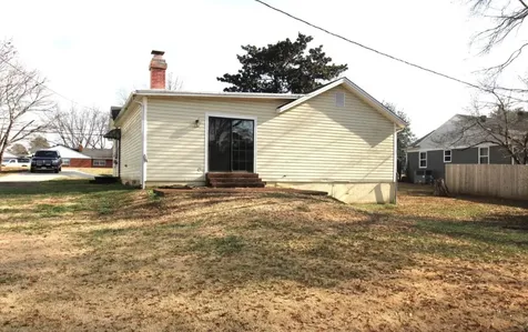 583 N Broad Street Lexington TN 38351