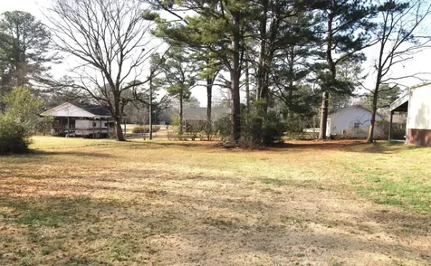583 N Broad Street Lexington TN 38351