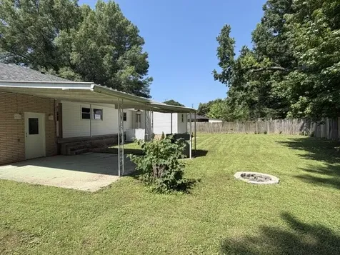 504 Franklin Drive Paris TN 38242