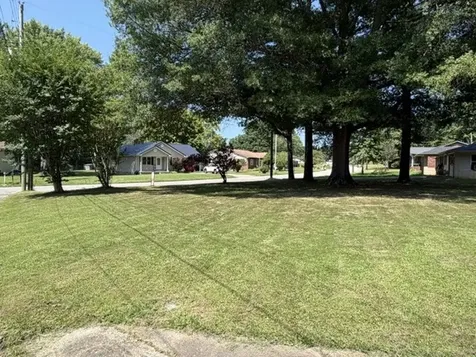 504 Franklin Drive Paris TN 38242