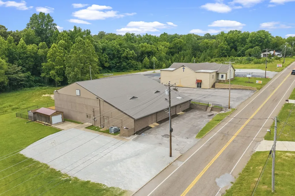 175 Natchez Trace Drive Lexington TN 38351