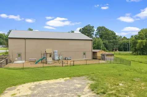 175 Natchez Trace Drive Lexington TN 38351