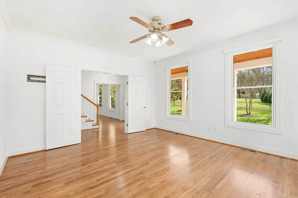 3863 Saundersville Ferry Road Mount Juliet TN 37122
