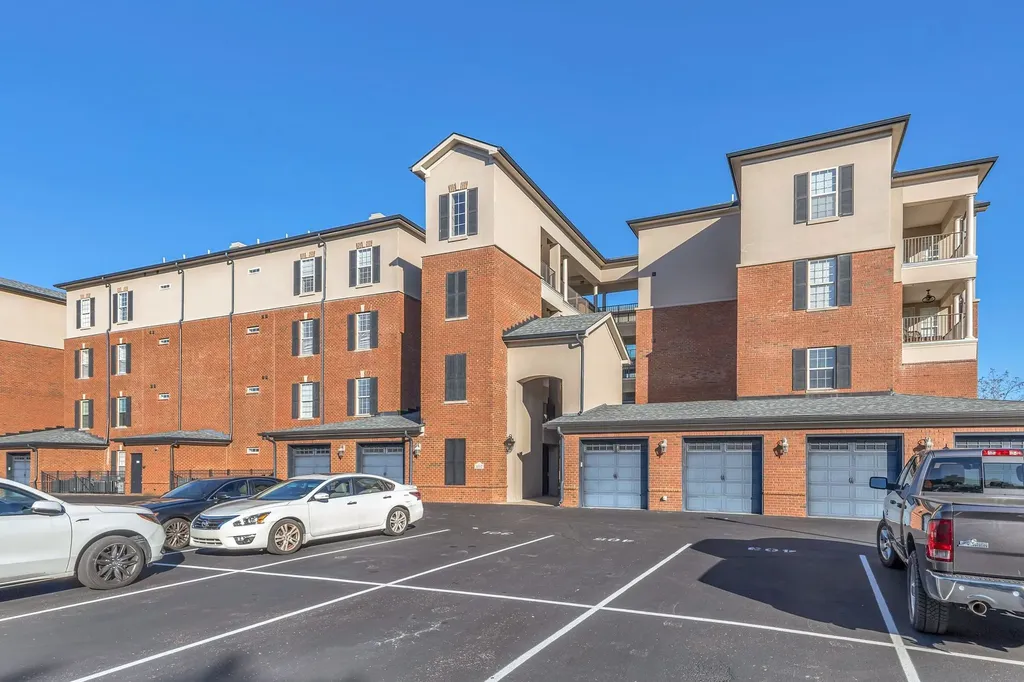 307 Seven Springs Way Brentwood TN 37027