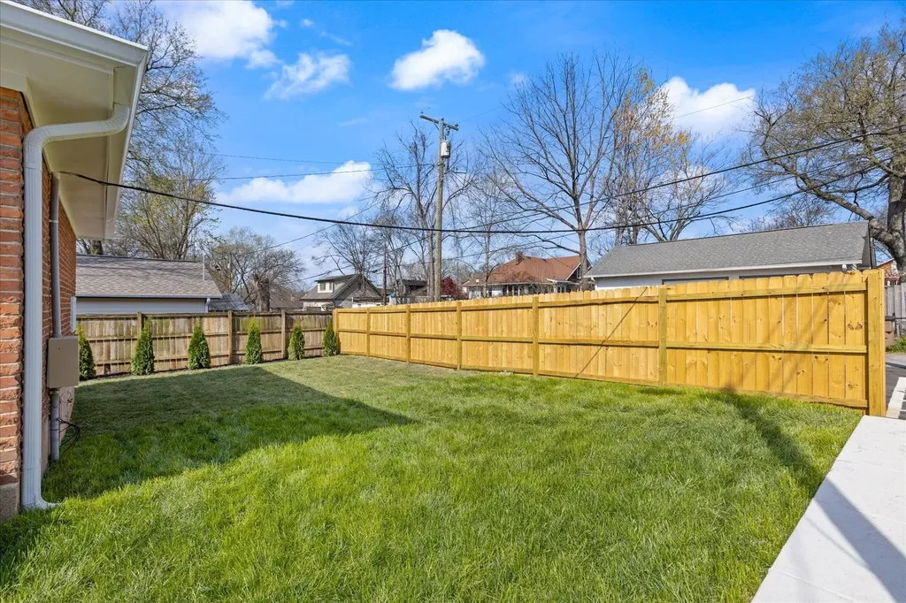 627 Shelby Avenue Nashville TN 37206