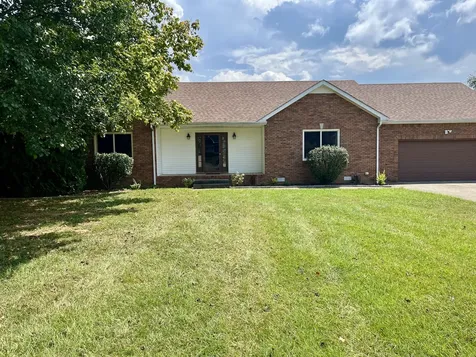2758 Shepherds Court Woodlawn TN 37191