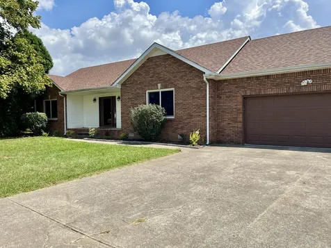2758 Shepherds Court Woodlawn TN 37191