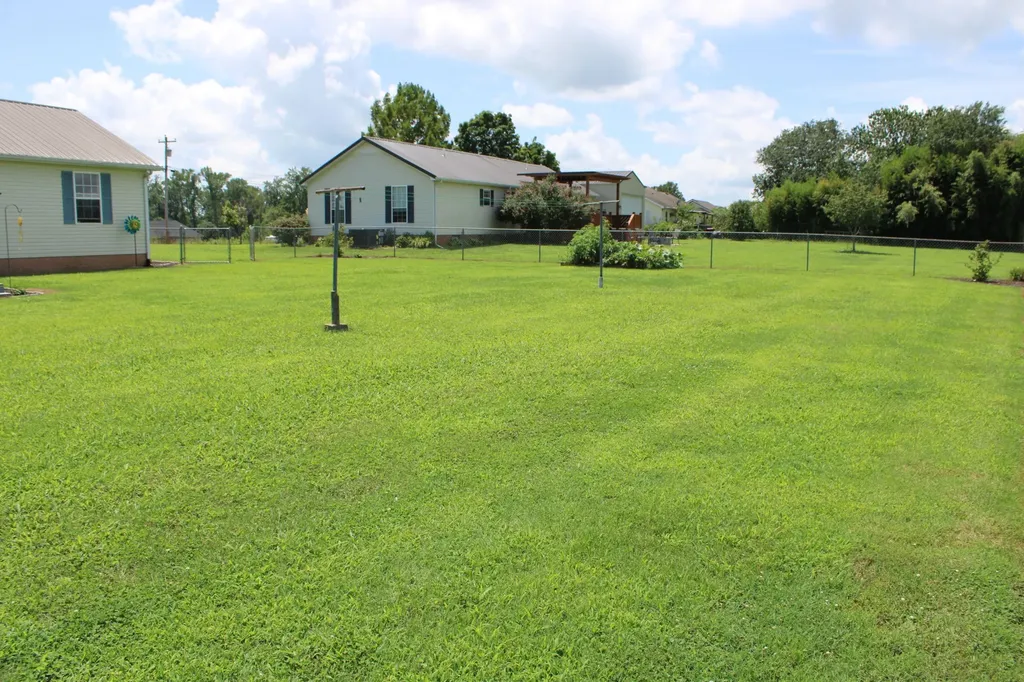 1471 Tom Grissom Road Morrison TN 37357