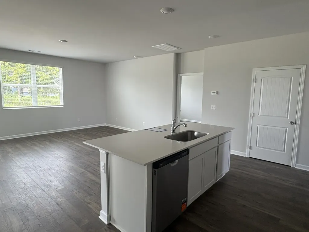 1121 Menge Avenue White House TN 37188