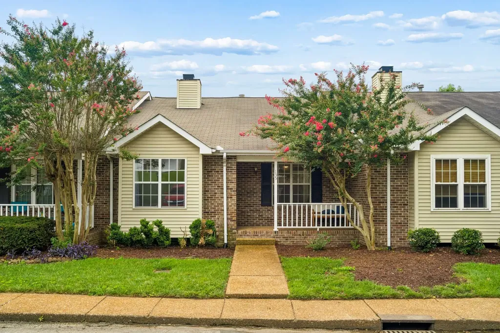 135 Pepper Ridge Circle Antioch TN 37013