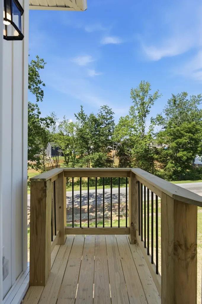 977 Hunters Lane Springfield TN 37172