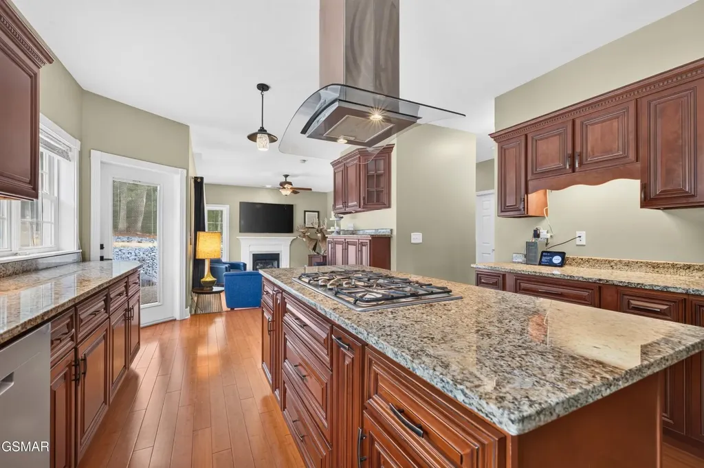 917 Crickett Drive Dandridge TN 37725