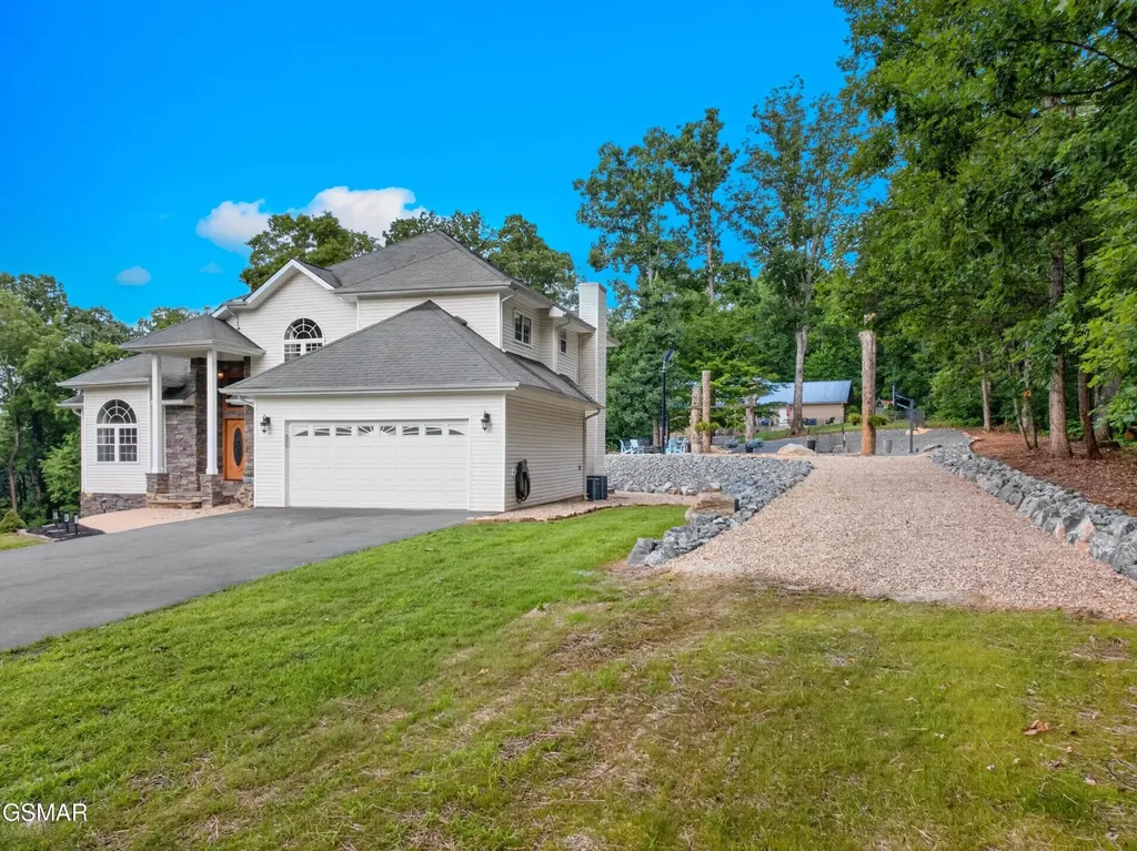 917 Crickett Drive Dandridge TN 37725