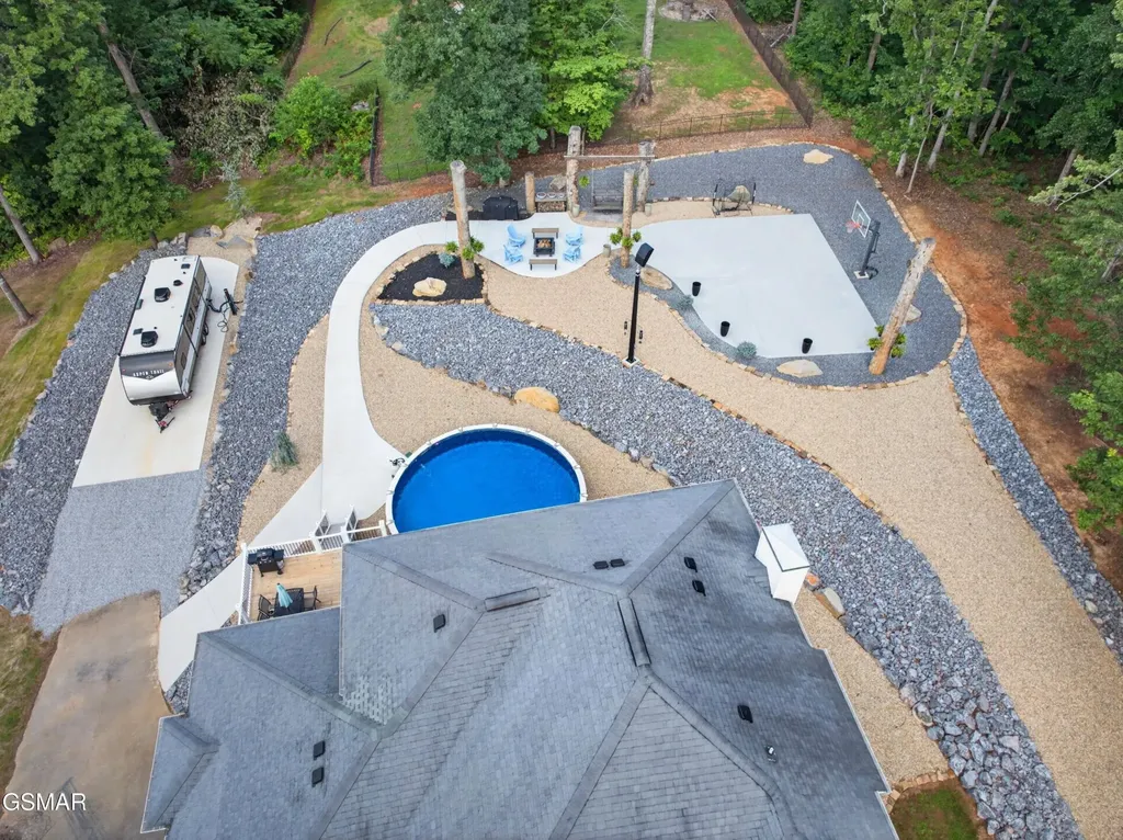 917 Crickett Drive Dandridge TN 37725