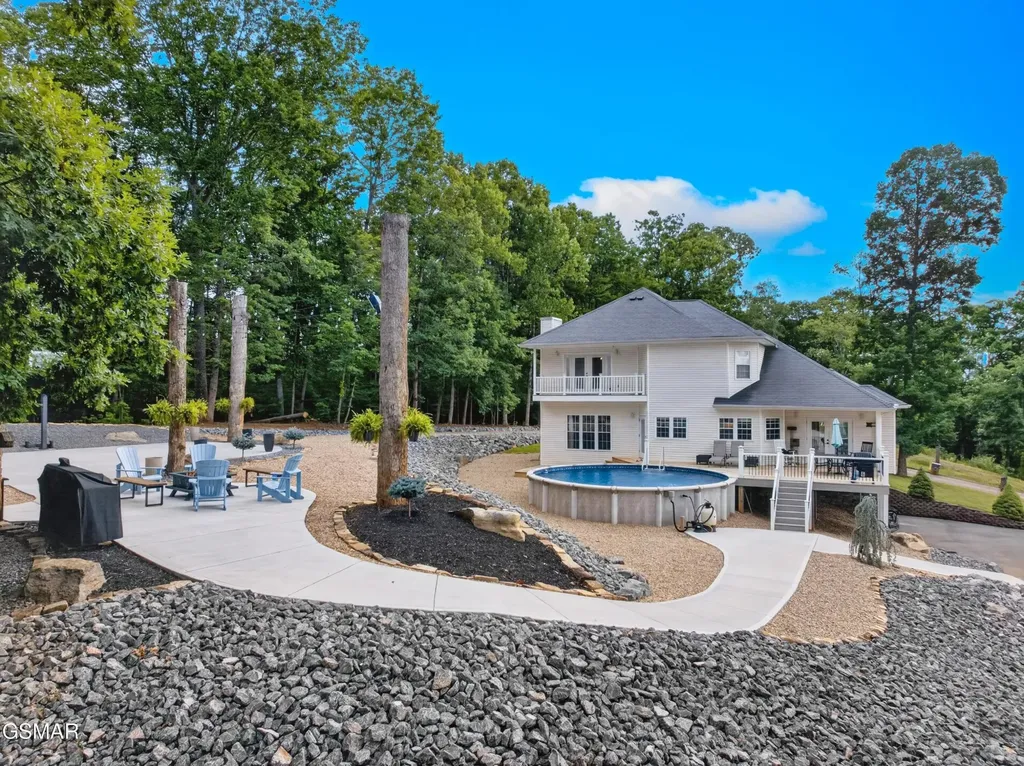 917 Crickett Drive Dandridge TN 37725