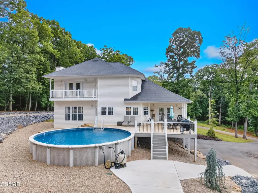 917 Crickett Drive Dandridge TN 37725
