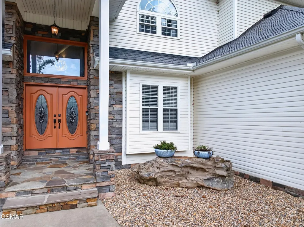 917 Crickett Drive Dandridge TN 37725