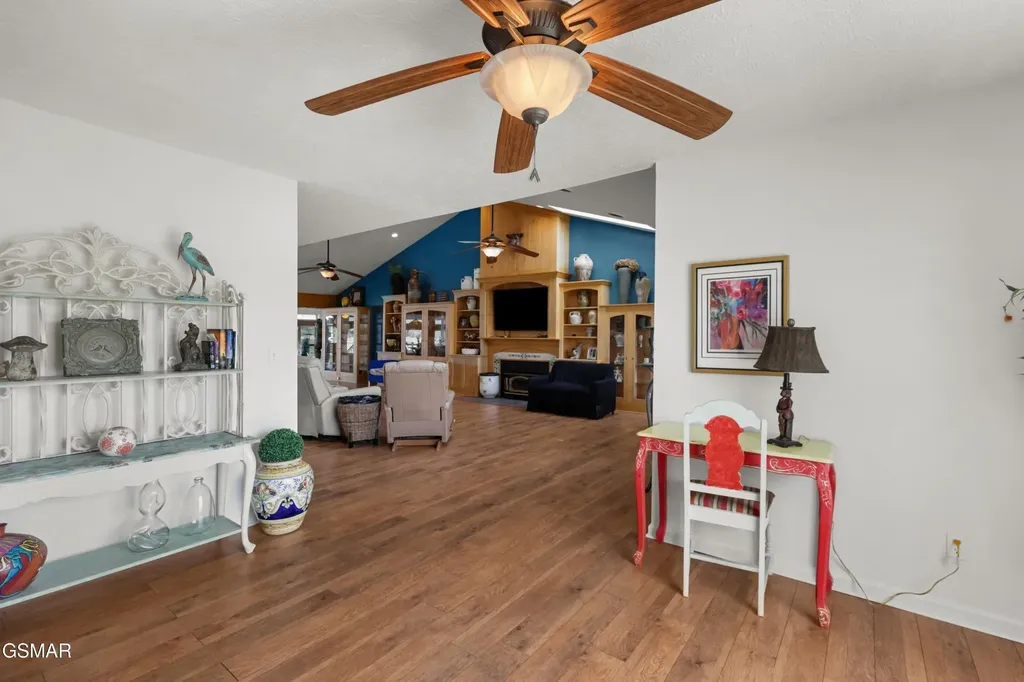 829 Tucker Place Way Dandridge TN 37725