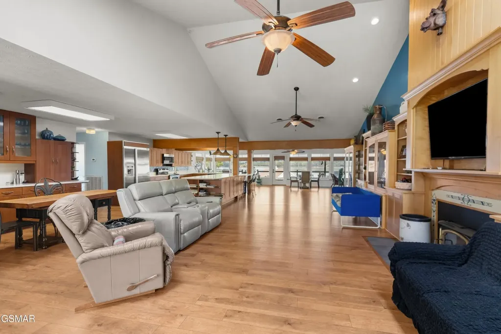 829 Tucker Place Way Dandridge TN 37725