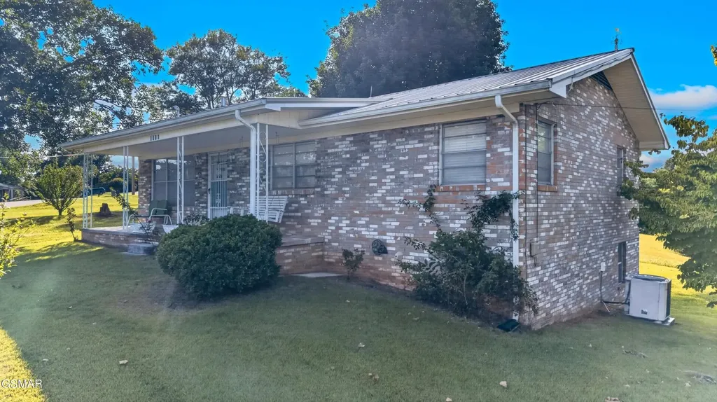 1118 Newman Riley Road Dandridge TN 37725