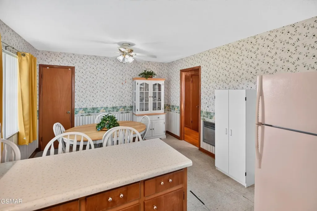 1118 Newman Riley Road Dandridge TN 37725
