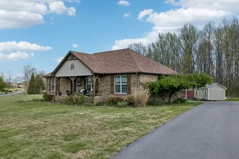 458 Kyson Circle Lafayette TN 37083