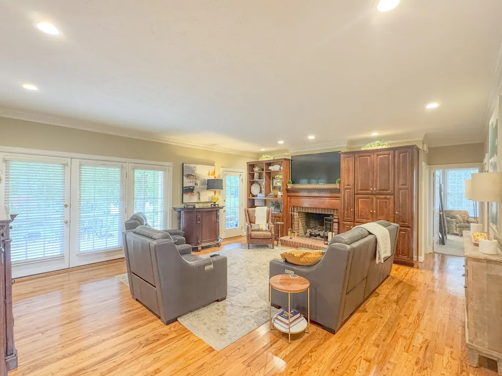 1015 Latti Reese Road Hartsville TN 37074