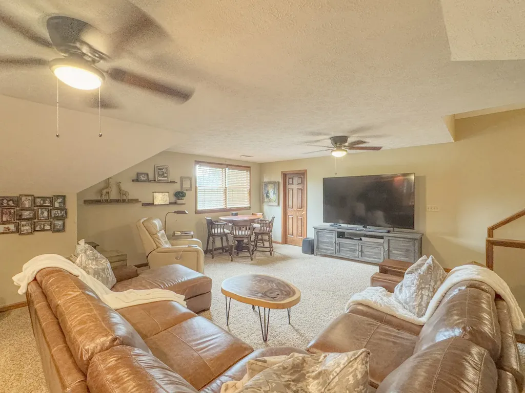1015 Latti Reese Road Hartsville TN 37074