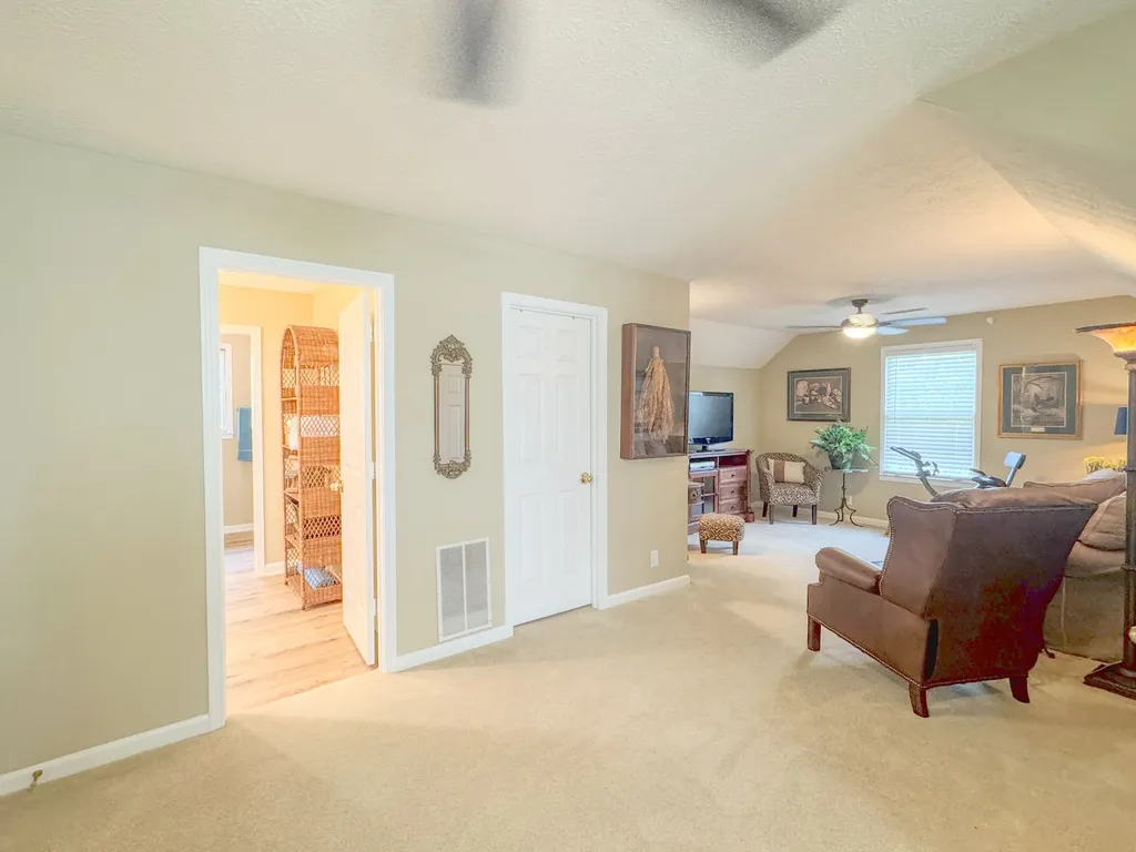 1015 Latti Reese Road Hartsville TN 37074