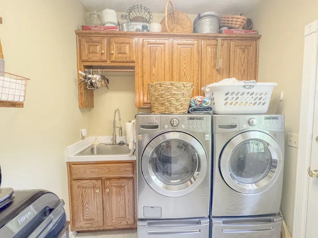 1015 Latti Reese Road Hartsville TN 37074