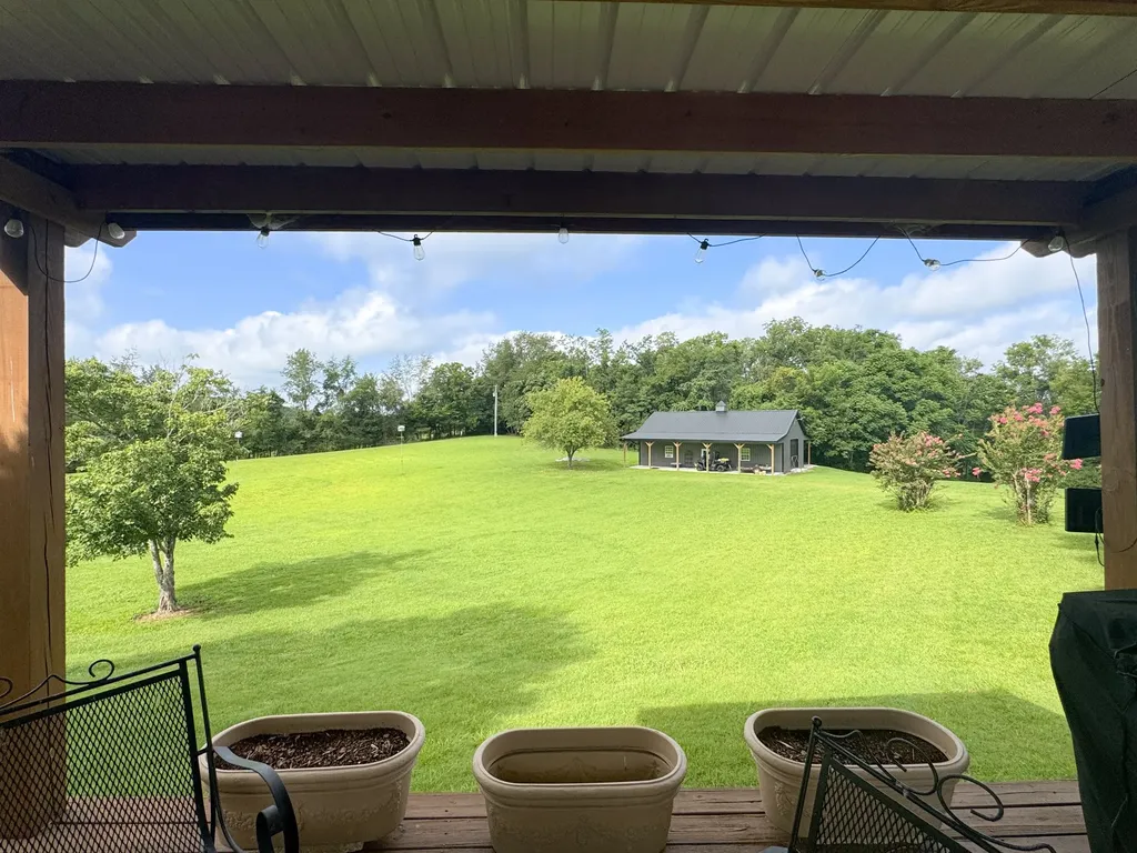 1015 Latti Reese Road Hartsville TN 37074