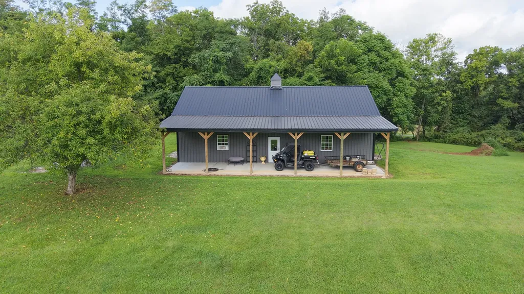 1015 Latti Reese Road Hartsville TN 37074