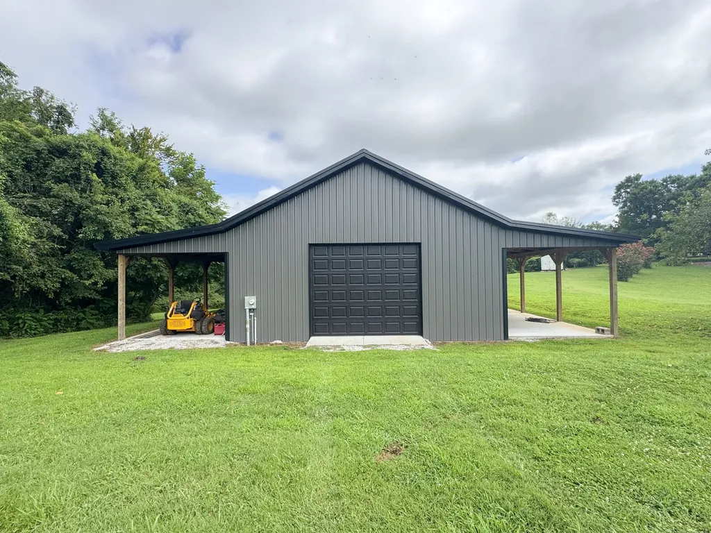 1015 Latti Reese Road Hartsville TN 37074