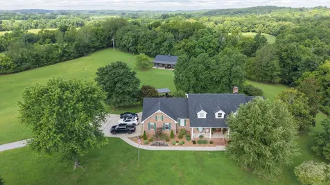 1015 Latti Reese Road Hartsville TN 37074