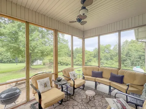 1015 Latti Reese Road Hartsville TN 37074