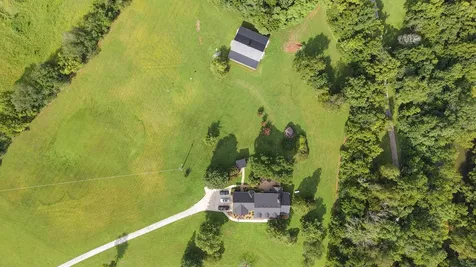 1015 Latti Reese Road Hartsville TN 37074