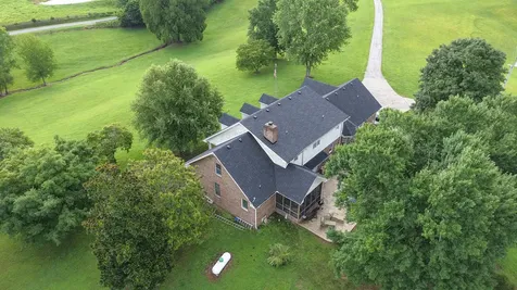 1015 Latti Reese Road Hartsville TN 37074