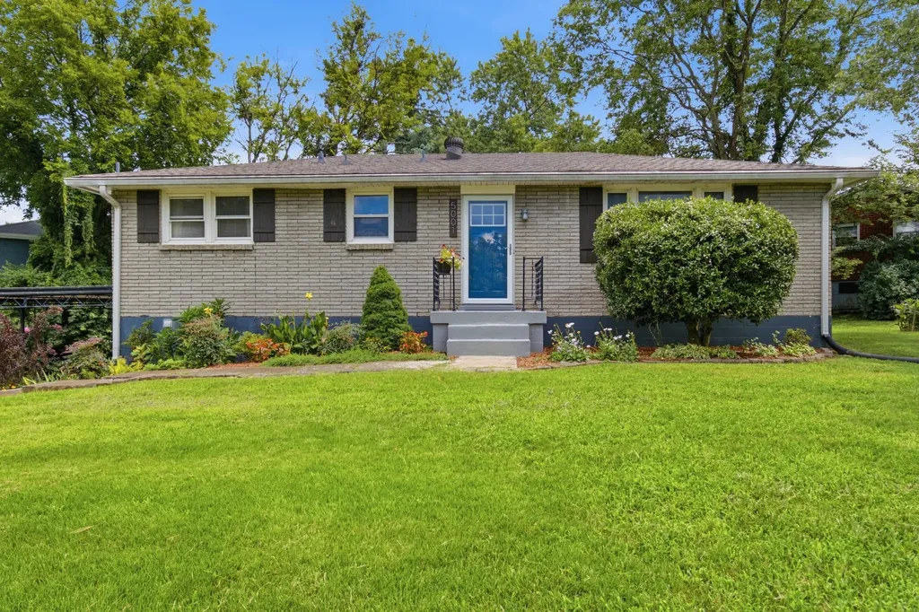 5001 Bonnawell Drive Hermitage TN 37076